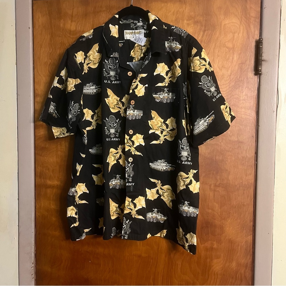 Kamp Hawaiian Shirt Black Gold US Army Tanks Mens XXL Button Down Shirt